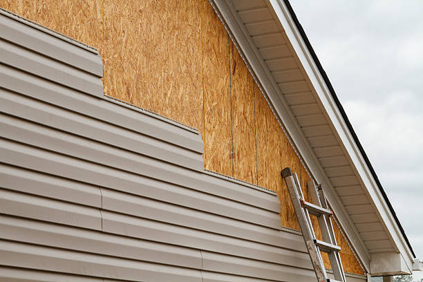 Professional Fiber Cement Siding technician working in Bedford, TX